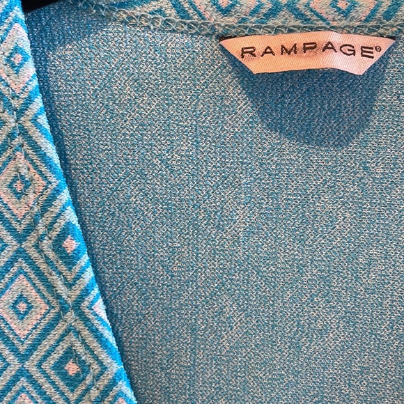 90’s Retro Print, Cropped Wrap Top - Picture 5 of 5